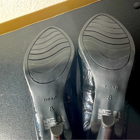 FIONI Women's Black Patent Leather High 4” Stiletto Heel Platform Pumps Size 8 - Picture 5 of 5